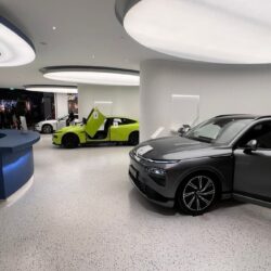 lowongan kerja personal assistant secretary director alam sutera — Aletra Cars Indonesia